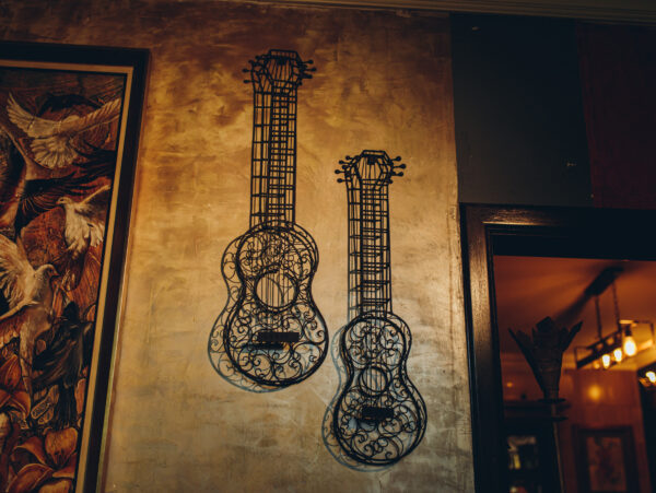 MINI GUITAR WALL DÉCOR